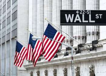 Wall Street Retrocede Ante Datos de Costo del Empleo