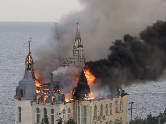 “Castillo de Harry Potter” en Odesa Afectado por Misil Ruso; Reportan 5 Muertos y 30 Heridos
