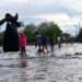 Inundaciones Mortales Golpean a África Oriental, Especialmente a Burundi, que Pide Ayuda Internacional
