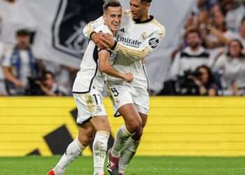 Pumas remonta y vence al América en el Clásico Capitalino