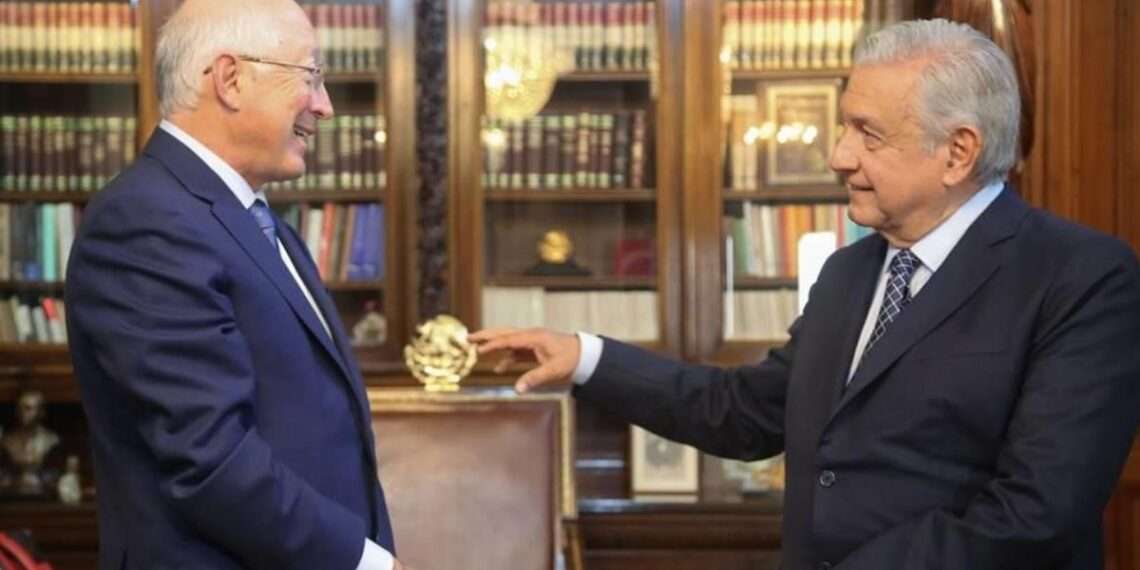 AMLO Coincide con Ken Salazar sobre Asalto a Embajada Mexicana; “EU no tenía Toda la Información”