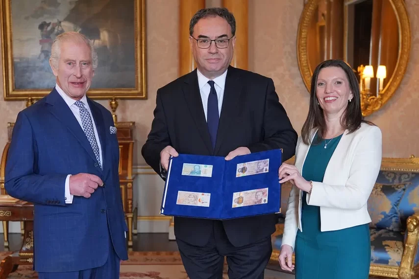 Presentación Histórica: Primeros Billetes con la Imagen del Rey Carlos III en el Reino Unido