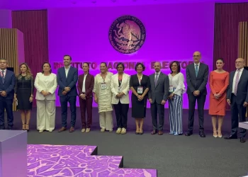 Desafíos y Visiones en el Primer Debate Presidencial de México 2024
