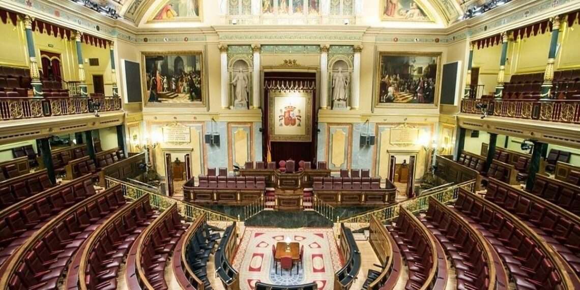 Congreso de Colorado aprueba ley para prohibir la venta de armas semiautomáticas