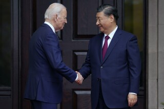 Biden y Xi Discuten Taiwán, IA y Fentanilo en Conversación para Reactivar Diálogo Regular