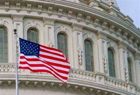 Congreso de Estados Unidos aprueba renovar ley de vigilancia con amplias reformas