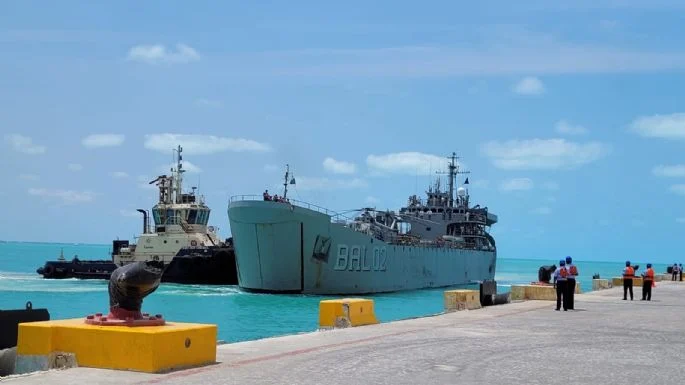 Arriban a Progreso, Yucatán, los 34 mexicanos repatriados desde Haití