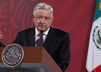 AMLO Celebra Decisión del INE y Comenta sobre Futuro de su Mandato: Detalles de la Mañanera
