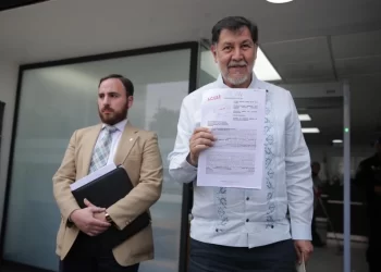 Fernández Noroña denuncia al Presidente de Ecuador por Violación de Ley de Asilo en Embajada Mexicana