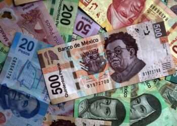 “Peso Mexicano Avanza Frente al Dólar: Beneficiado por Debilidad Global del Billete Verde”