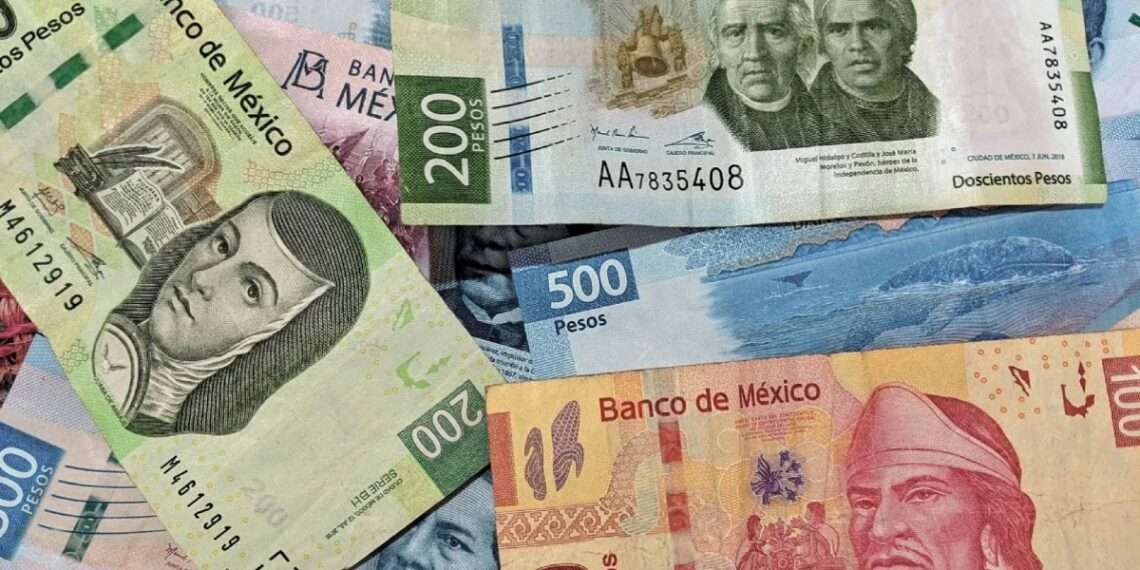 Precio del Dólar Hoy: Peso Mexicano Perfila su Segunda Caída Semanal