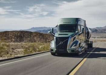 Reacción del Sindicato UAW ante Anuncio de Volvo sobre Nueva Planta de Camiones en México