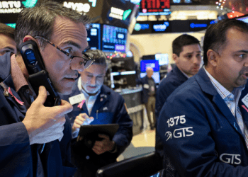 Wall Street se Eleva con Optimismo; Goldman Sachs Destaca con un Aumento del 5%