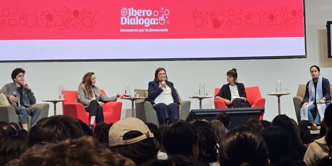 Xóchitl Gálvez participa en sesión de preguntas y respuestas con estudiantes de la Ibero