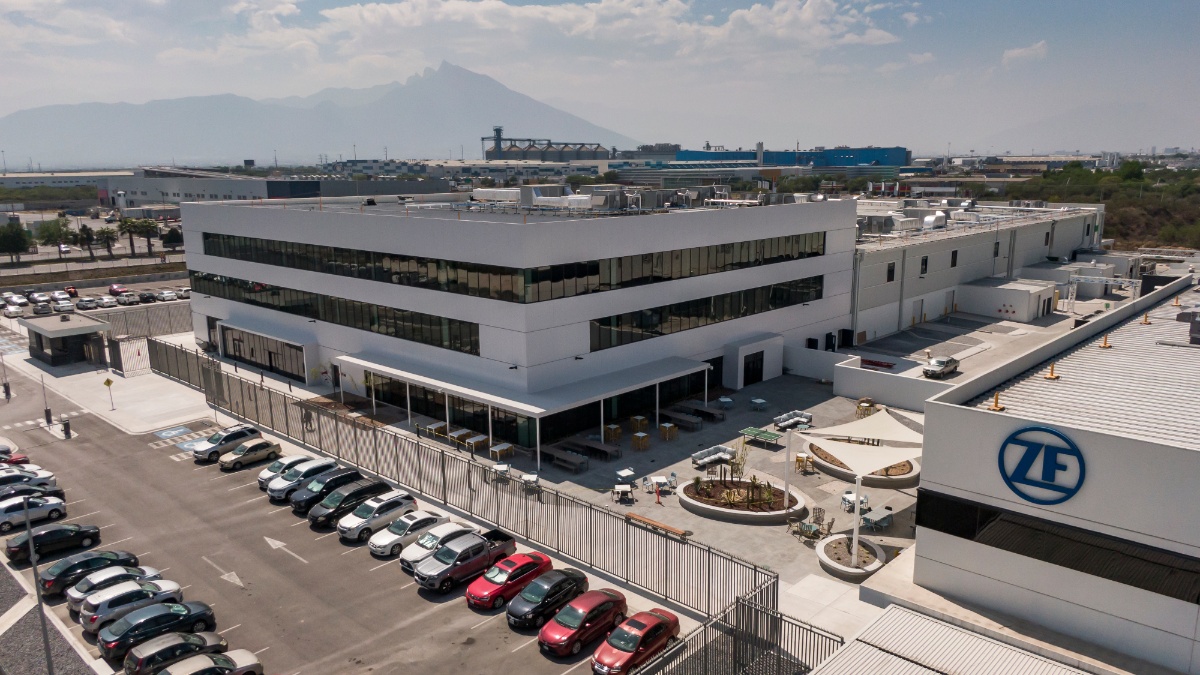 ZF inaugura en Monterrey su primer campus innovador para la industria automotriz en América