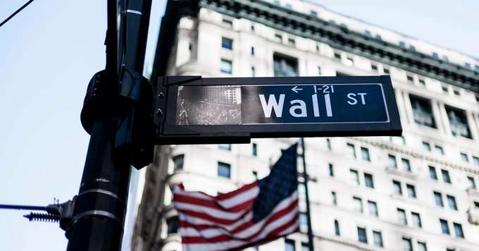 Wall Street inicia la semana con ganancias; Dow Jones supera los 40,000 puntos