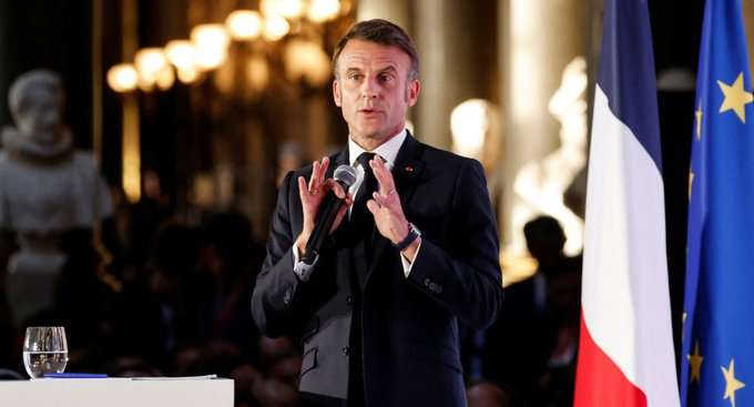 Macron Viaja a Nueva Caledonia en Medio de Disturbios