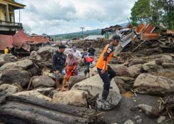 Aumenta el Número de Víctimas en Indonesia Tras Inundaciones Mortales