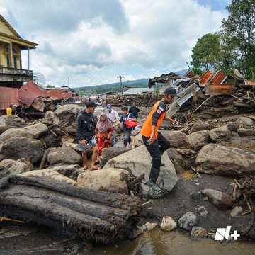 Aumenta el Número de Víctimas en Indonesia Tras Inundaciones Mortales