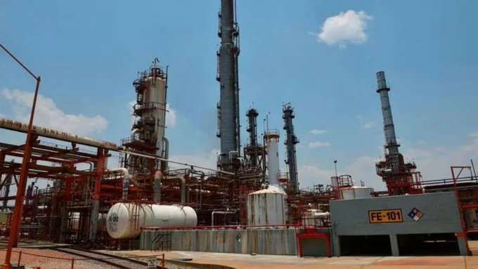 La Refinería de Tula Reduce Operaciones y Producción Debido a la Contingencia Ambiental
