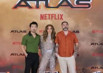 Jennifer Lopez Roba Suspiros en México Durante la Promoción de “Atlas”