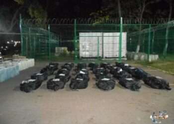 Marina asegura tonelada y media de cocaína frente a las costas de Manzanillo, Colima