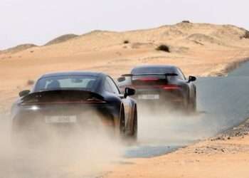 Porsche lanza su primer 911 híbrido deportivo