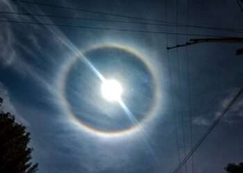 Asombroso Halo Solar Deslumbra a Residentes de CDMX, Edomex y Puebla