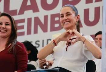 Claudia Sheinbaum Culmina su Campaña en el Zócalo de la Capital Mexicana