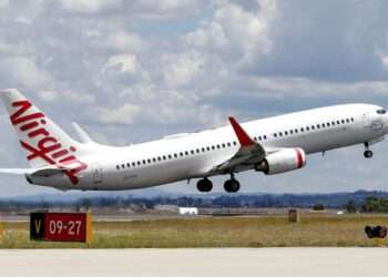 Arrestan a Hombre por Correr Desnudo Durante Vuelo en Australia
