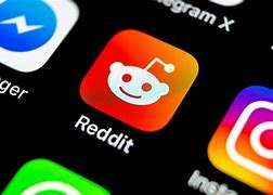 Reddit sube 15% en la bolsa tras anunciar alianza con OpenAI