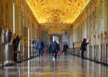 Reclamos de Trabajadores de Museos del Vaticano: Demandan Mejoras Laborales
