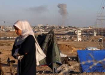 Israel Controla Cruce Fronterizo de Rafah en Gaza: Tensiones en las Negociaciones de Alto el Fuego