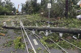 Tormentas Mortales Golpean el Sur de Estados Unidos, Dejando Tres Víctimas Mortales