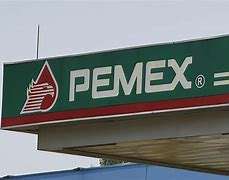 Impagos de Pemex a proveedores impactan su producción; la producción de crudo en abril alcanza su punto más bajo en 45 años.