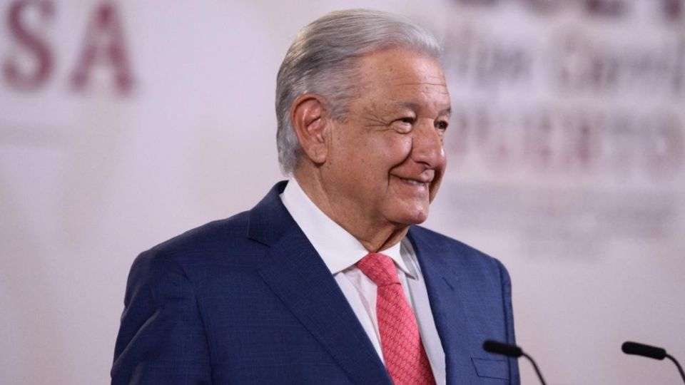 AMLO Defiende a Nahle y Critica Medios en la Mañanera del 3 de Mayo