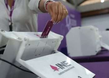 Operación de Urnas Electrónicas en Casillas Especiales de la CDMX: Facilitando el Voto