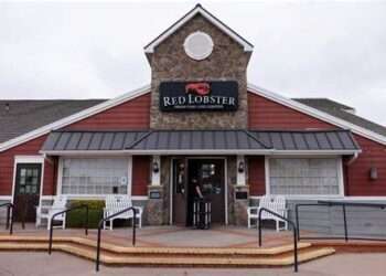 Red Lobster se declara en quiebra tras fallida promoción de camarones ilimitados