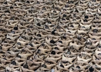 Bukele Traslada a 2.000 Pandilleros a Cárcel de Alta Seguridad en El Salvador