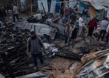 Israel continúa ataques en Gaza tras propuesta de tregua de Biden