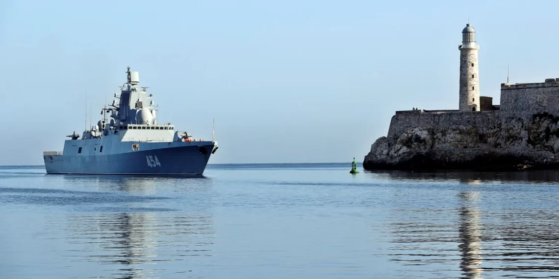 Cuba Anuncia la Llegada de Barcos y Submarino Rusos