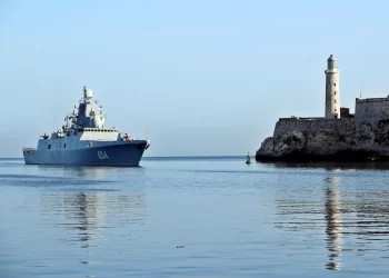 Cuba Anuncia la Llegada de Barcos y Submarino Rusos