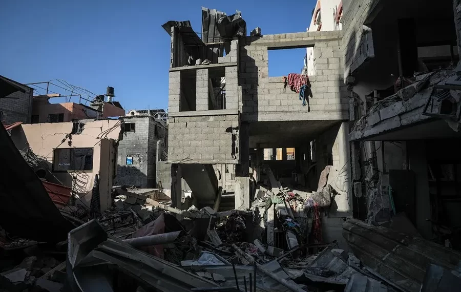 Ataques Aéreos en Gaza Dejan Decenas de Víctimas Civiles