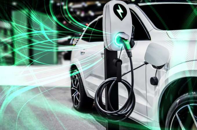 Bruselas impondrá aranceles de hasta 38% a coches eléctricos chinos; Pekín pide rectificación
