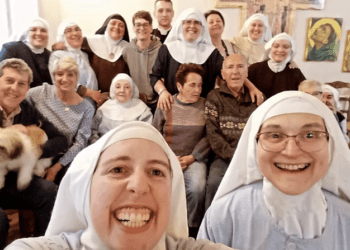 Monjas en España Desconocen la Autoridad del Papa y Rechazan Ultimátum del Vaticano