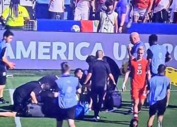 Perú vs. Canadá: Juez de Línea se Desmaya por el Calor en la Copa América