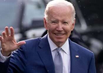 Biden presenta nueva política para proteger a cónyuges de ciudadanos estadounidenses