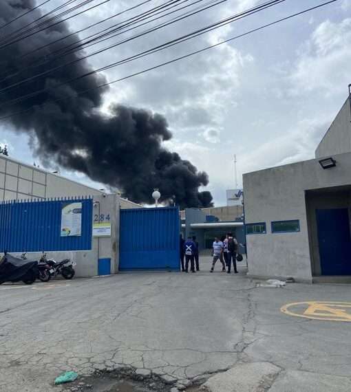 Incendio en Fábrica de Lubricantes en Lerma, Edomex: Evacúan a 400 Trabajadores