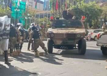 Militares irrumpen en la sede del Gobierno en Bolivia en medio de presunto golpe de Estado