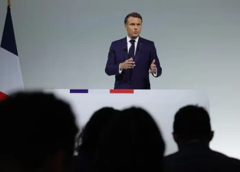 Macron Aboga por una Ampliación de su Base en Respuesta a la Polarización Política en Francia